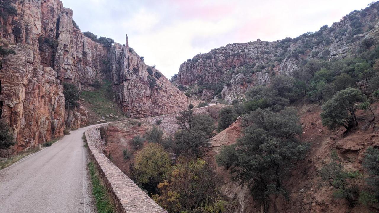 Casa rústica de pueblo en Sierra de Alcaraz Villa Salobre  Exterior foto